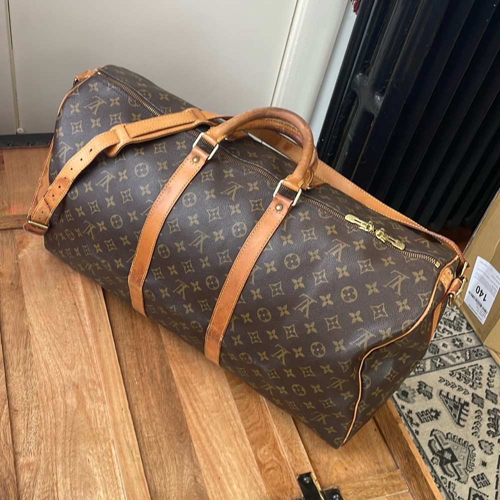 Louis Vuitton Bandouliere Keepall 55 Travel Bag.